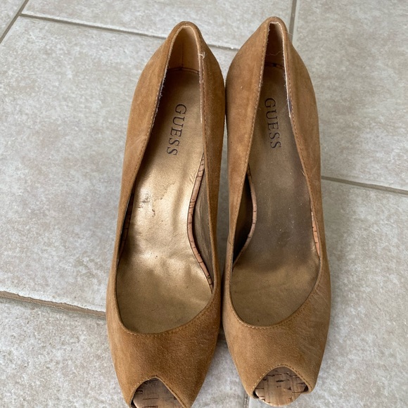 Guess open toe heels with cork heel. - Picture 3 of 3
